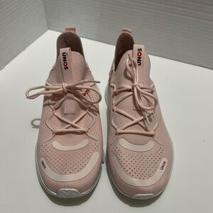 Unos Women's Pink Athletic Shoes Size 6.5/7.5